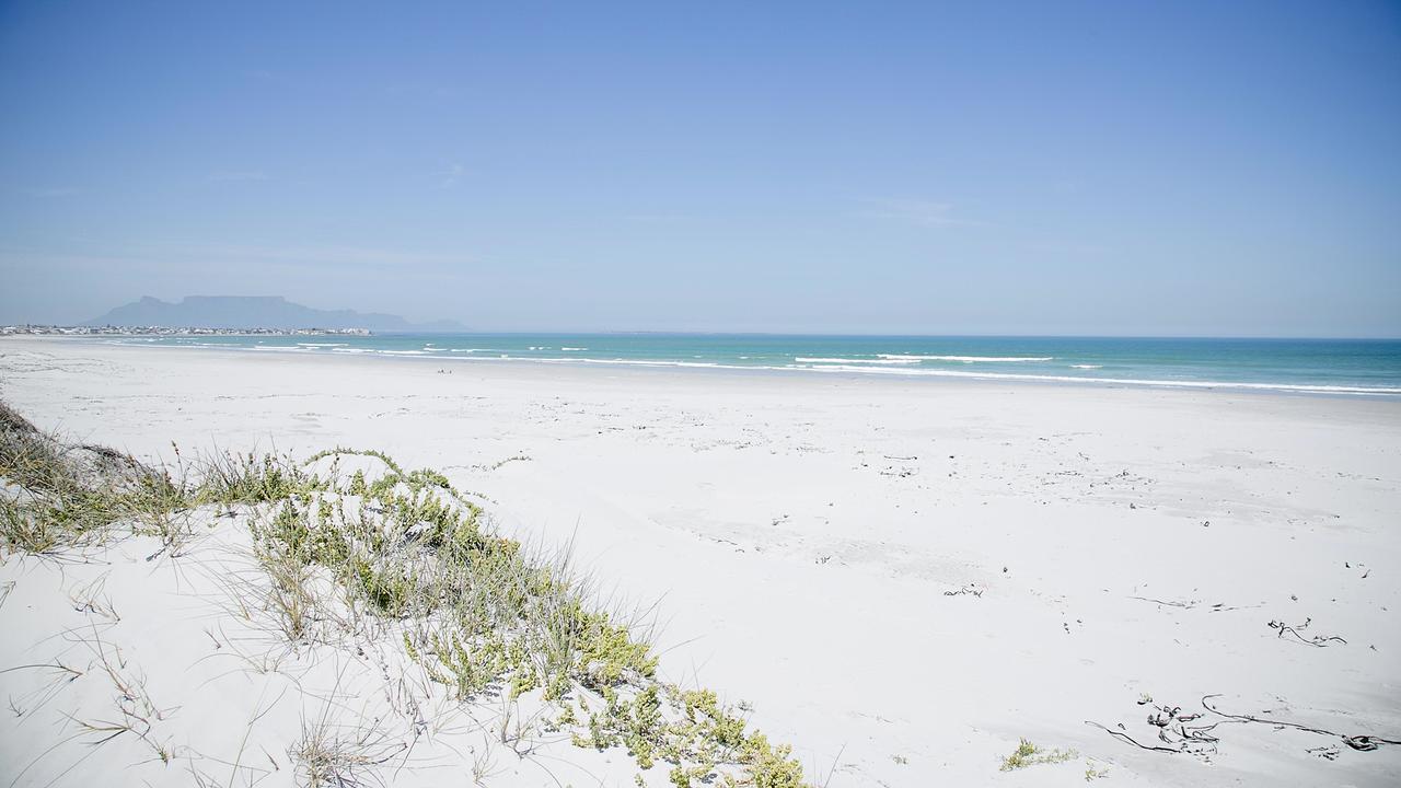 Amazing Beach House In Melkbos! Van Riebeeckstrand 外观 照片